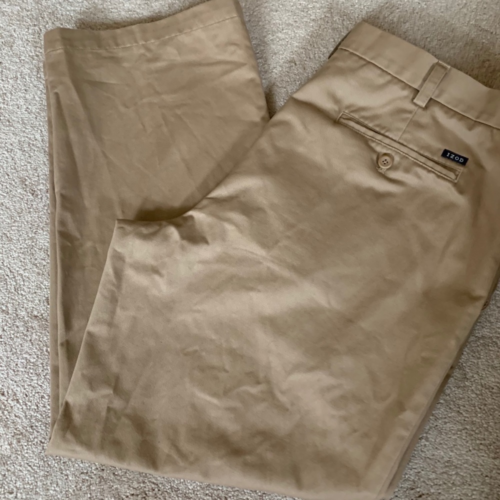 Izod flat front khaki sz 40x30